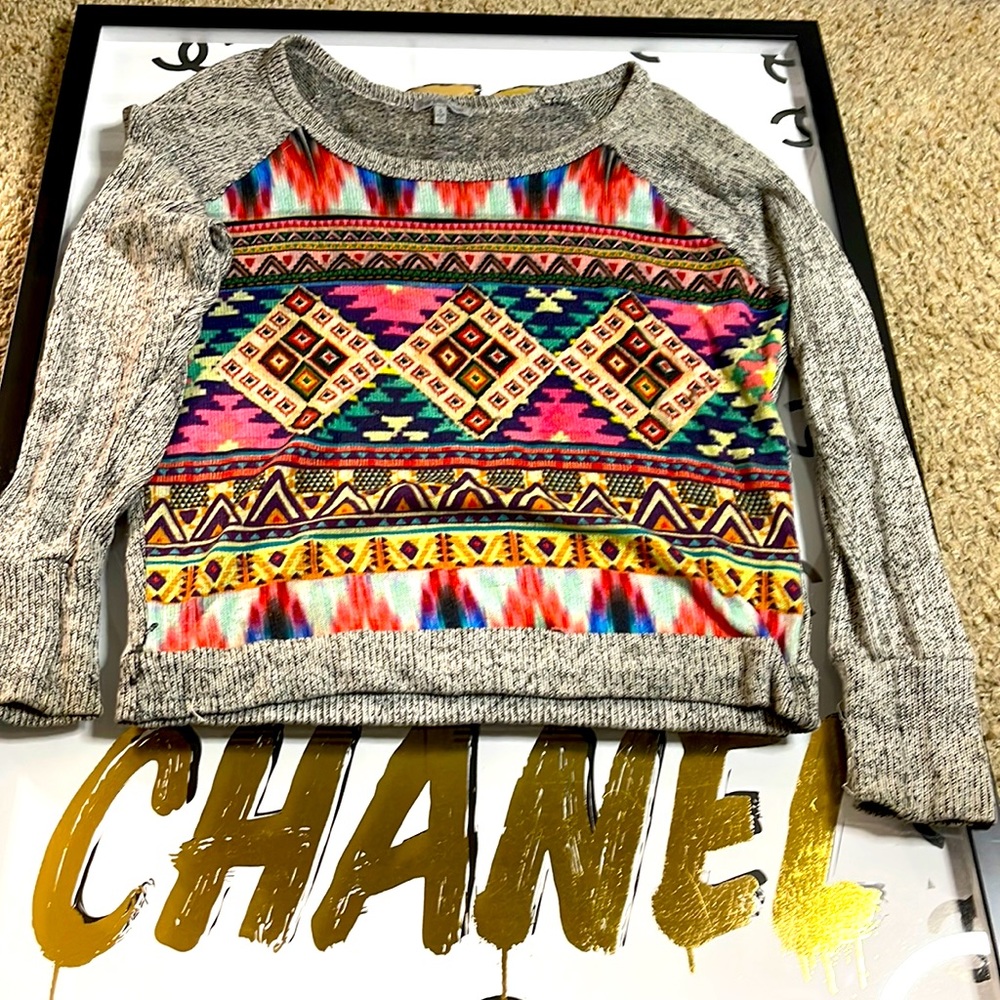 Women’s sweater size small